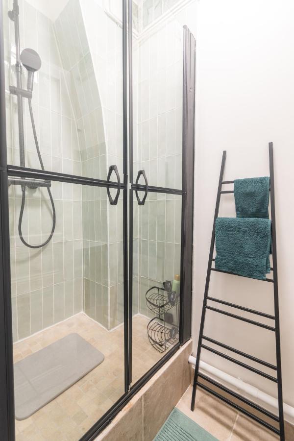 Cosy et comfort studio équipé à Clichy 5 min Métro Esterno foto