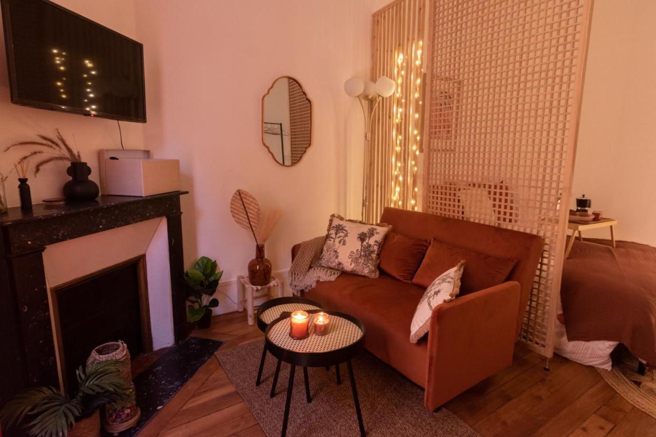 Cosy et comfort studio équipé à Clichy 5 min Métro Esterno foto